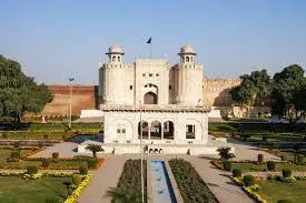 lahore fort - Hospitalityexplain.com